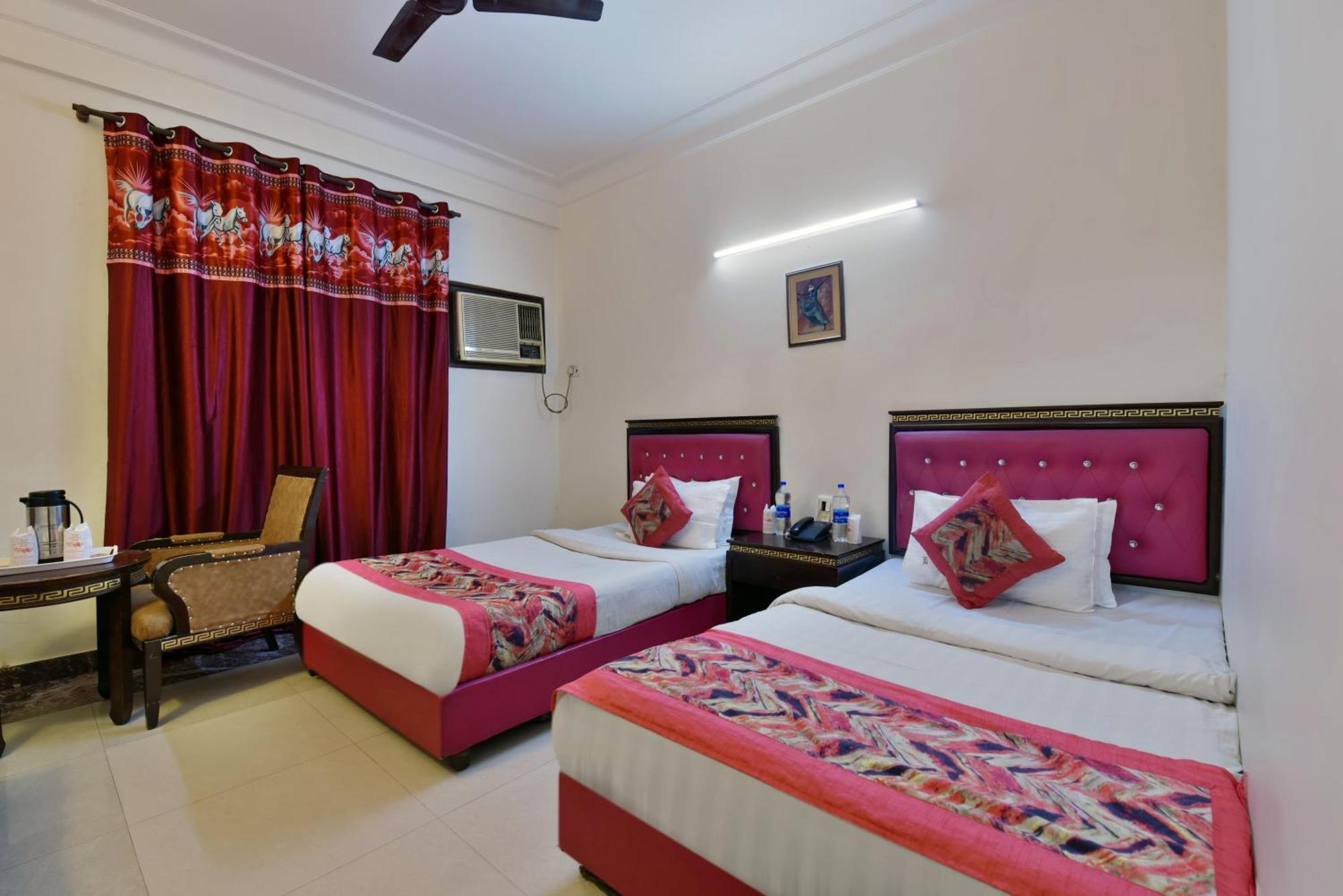 Hotel Family Spot à New Delhi Extérieur photo